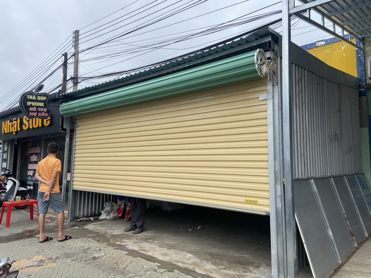 Bước 6: Sau khi hoàn thành, kiểm tra hoạt động của cửa