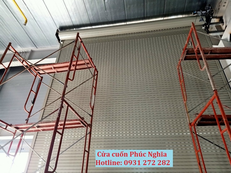 ĐỂ CỬA CUỐN LUÔN NHƯ MỚI