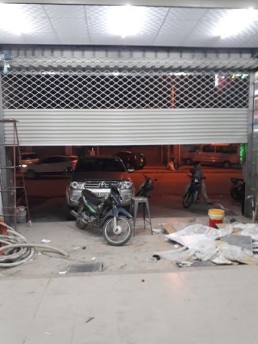 cửa cuốn mắt võng lắp đặt tại phường Trảng Dài