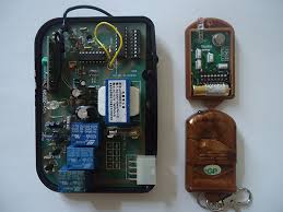 Một số mẫu hộp điều khiển cuốn