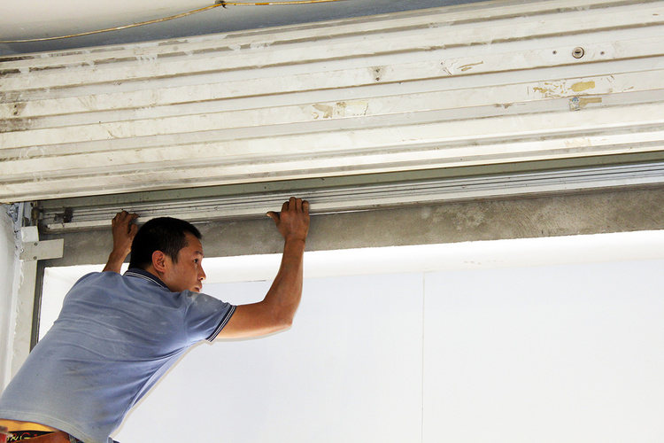 Dịch vụ sửa chữa cửa cuốn phường Tân Hiệp, Biên Hòa - giá rẻ tiết kiệm
