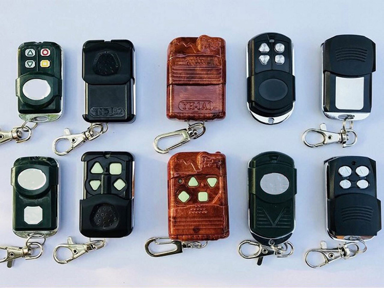 Tại sao nên chọn dịch vụ làm remote cửa cuốn của Phúc Nghĩa