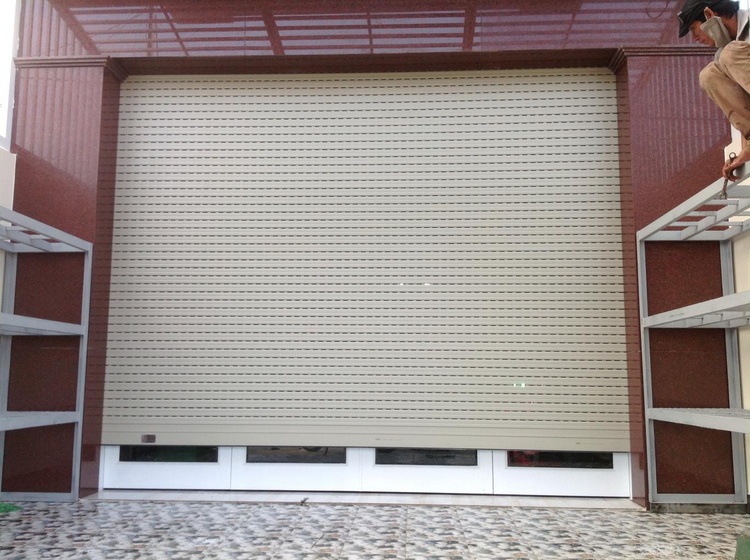 Lựa chọn mua các sản phẩm cửa cuốn thanh lý