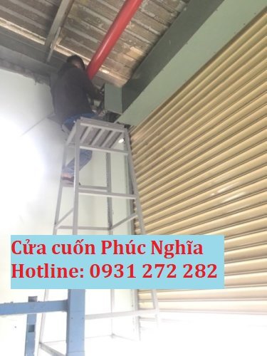 CỬA CUỐN XUYÊN SÁNG